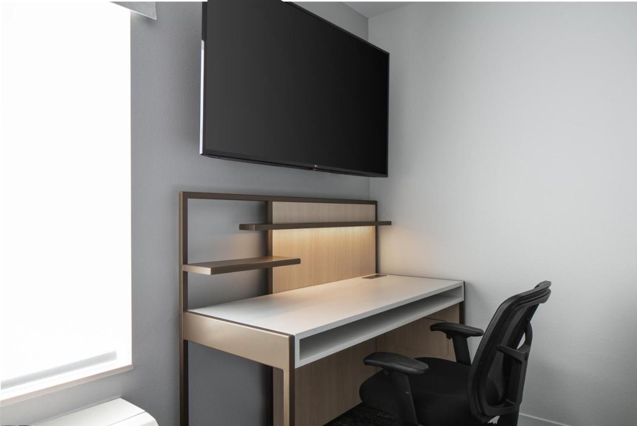 Towneplace Suites By Marriott Oshkosh Exteriér fotografie