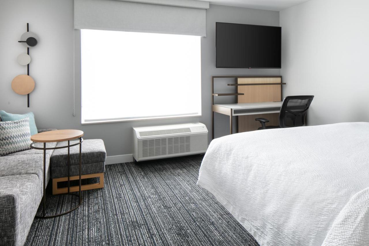 Towneplace Suites By Marriott Oshkosh Exteriér fotografie