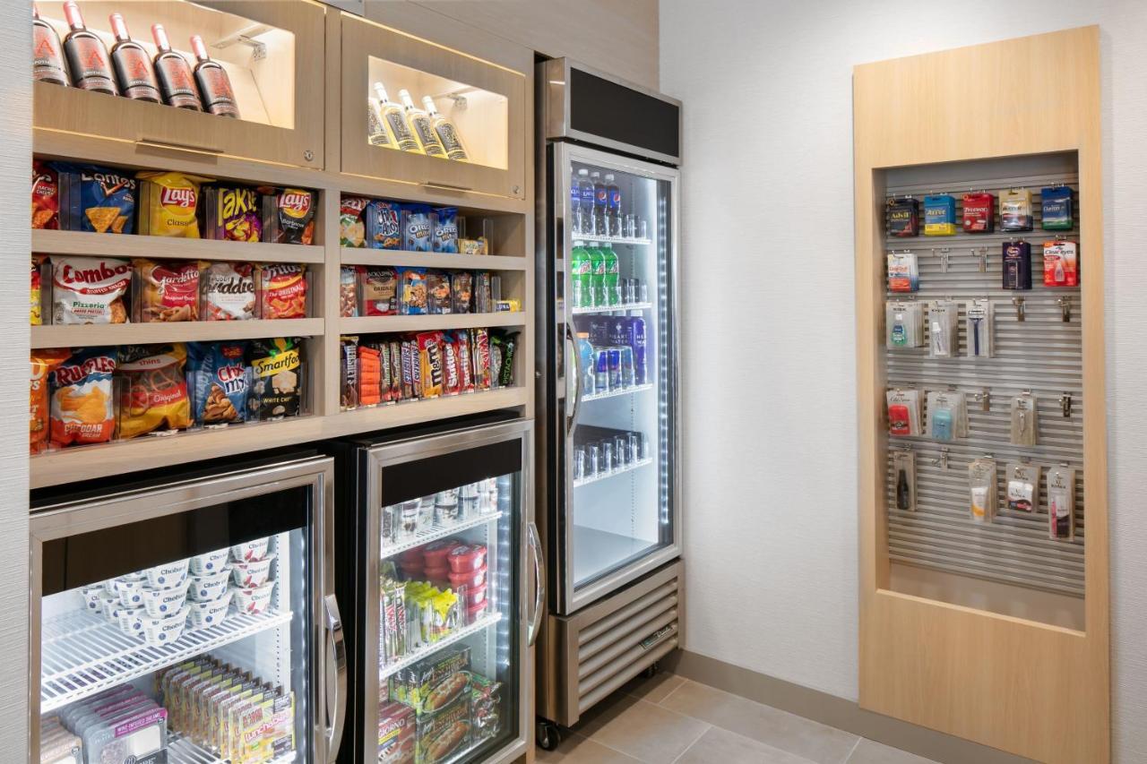 Towneplace Suites By Marriott Oshkosh Exteriér fotografie